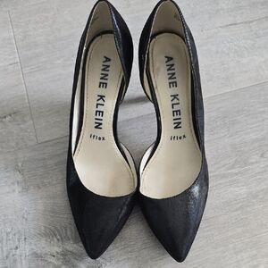 Anne Klein Black Pointed Heels